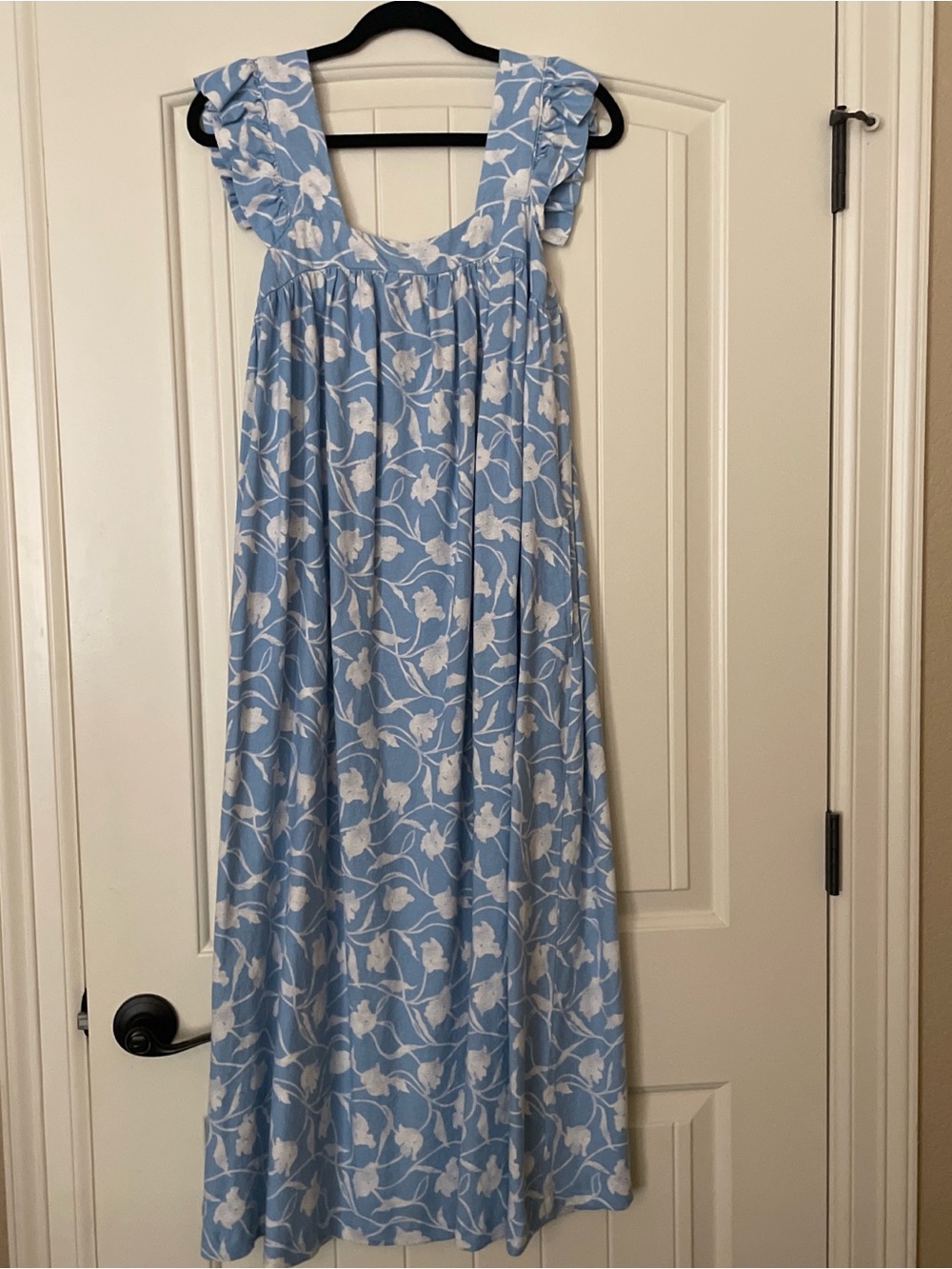 Light Blue Floral Ruffle-Sleeve Dress